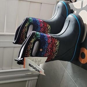 BNIB BOGS Waterproof Insulated All Weather Boots - Size 12